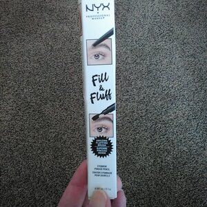 NYX Fill & Fluff Eyebrow Double-Ended Pencil Pomade SKU #2542797 Color: Auburn